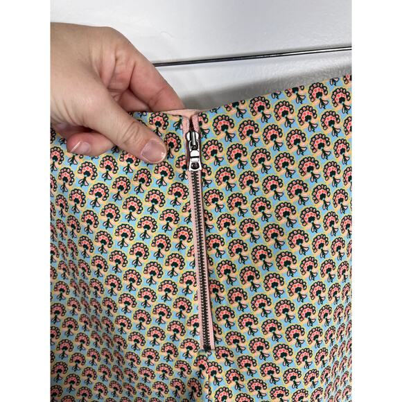 New Alice & Olivia Athena Printed Solstice Floral Shorts size 6 Chic - Picture 7 of 9